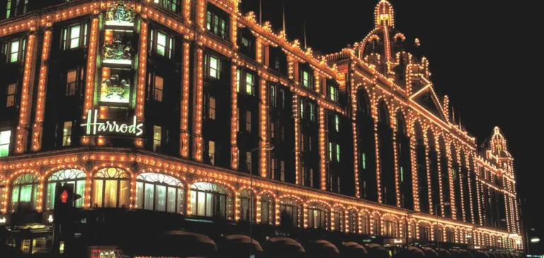 How Harrods Christmas was saved by the introduction of self-checkouts from BOXTEC.